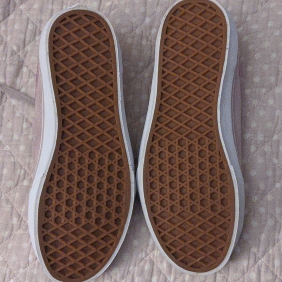 light purple vans - Picture 3 of 4